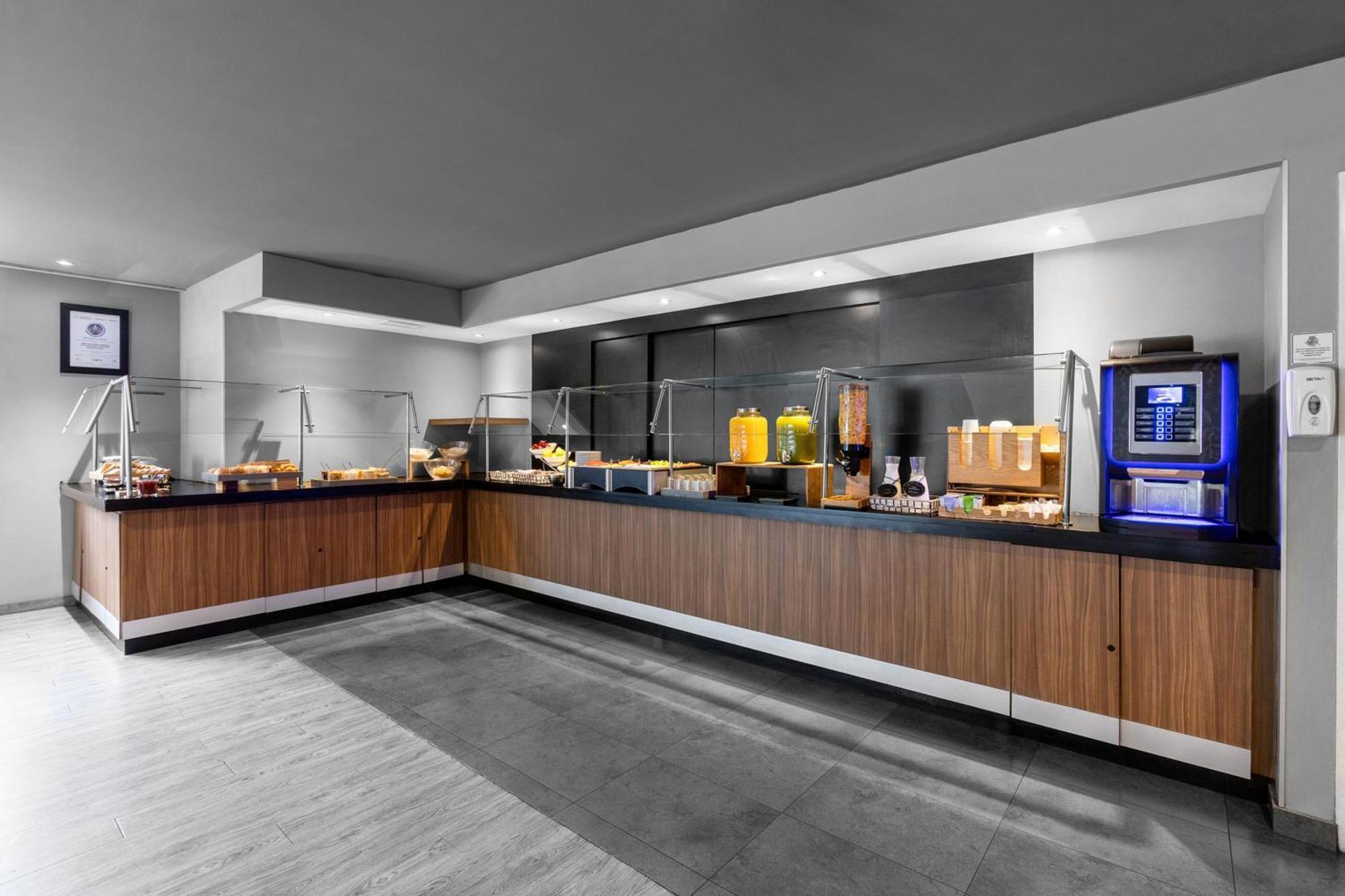 Express By Marriott Guadalajara Expo Hotel 4*
