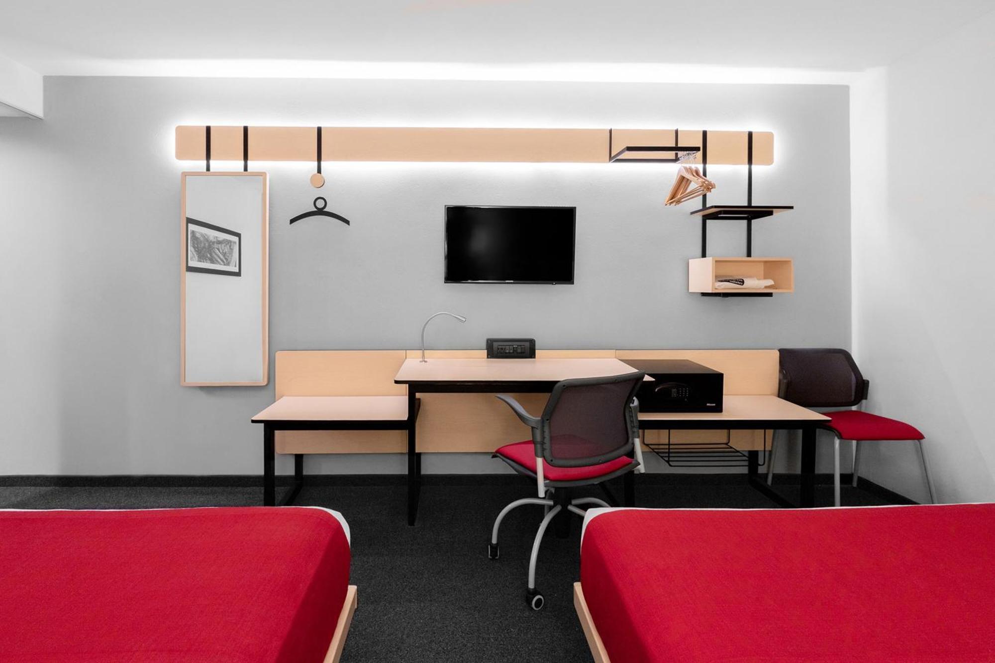 Express By Marriott Guadalajara Expo Hotel